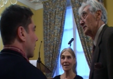 [Howard Zinn raw #88: Zinn receives an award from French newspaper]