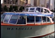 [Chicago Slices raw: Wendella Boat Captain]